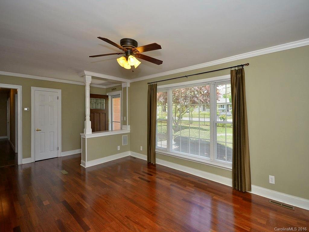 433 Hillcrest Circle #10 - Photo 5