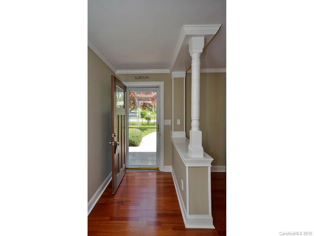 433 Hillcrest Circle #10 - Photo 7