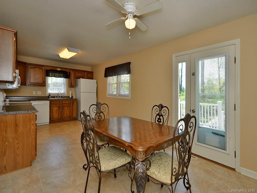 433 Hillcrest Circle #10 - Photo 8