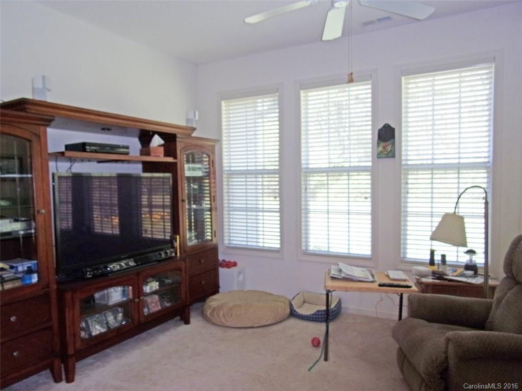 257 Cambridge Drive - Photo 7
