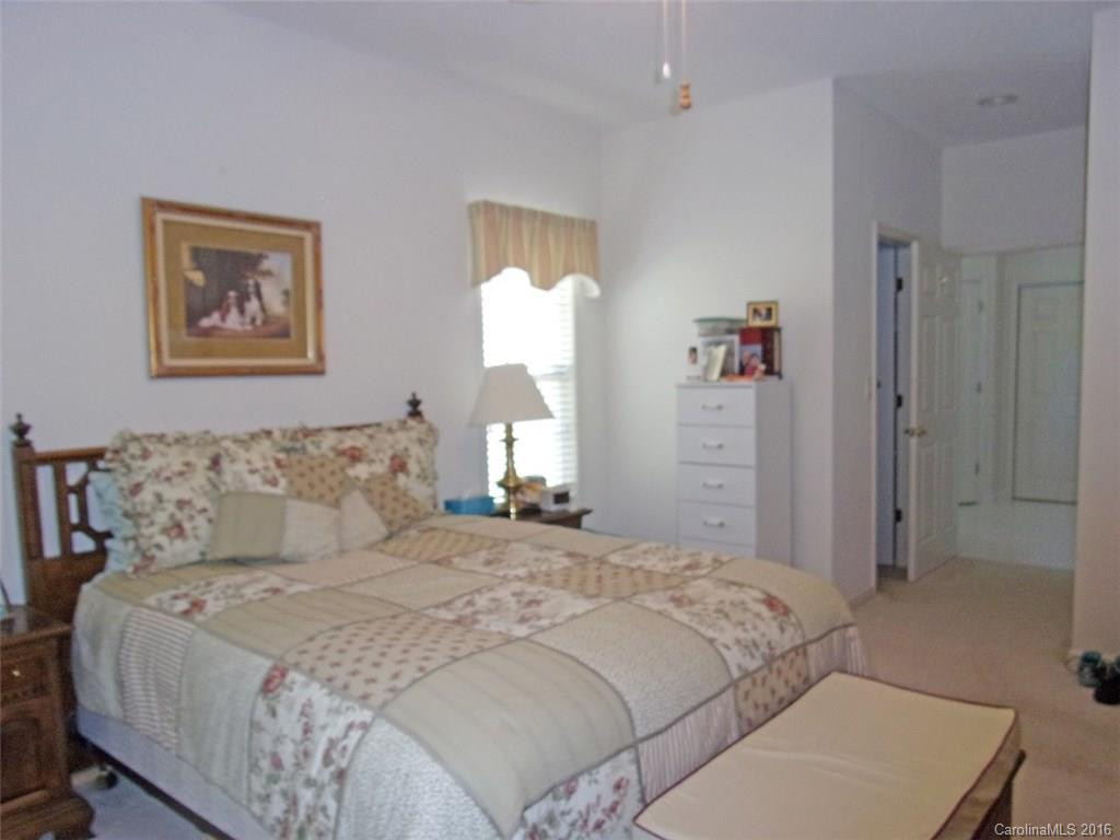257 Cambridge Drive - Photo 8