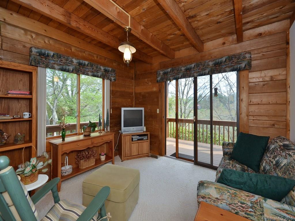 136 Chimney Glen Drive - Photo 8