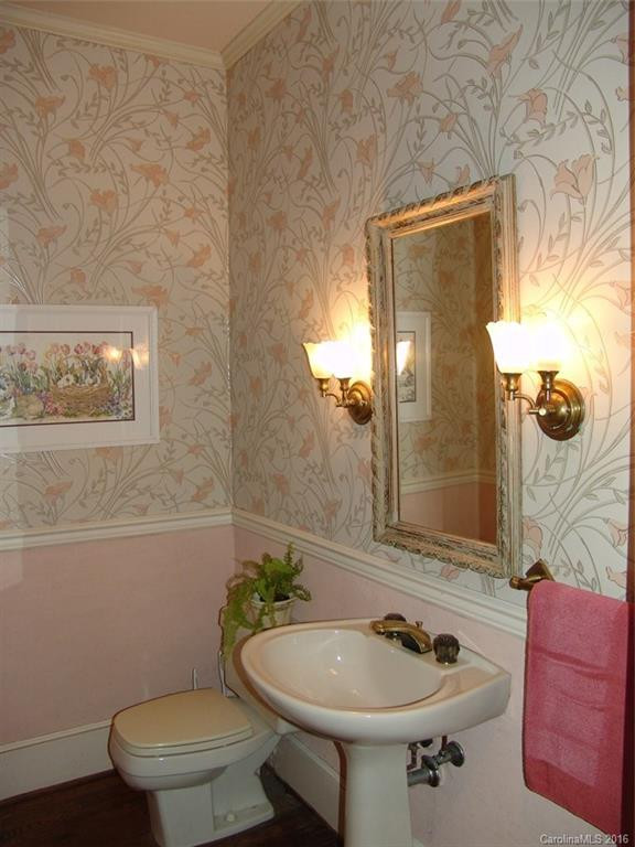 170 Fairway Drive - Photo 10