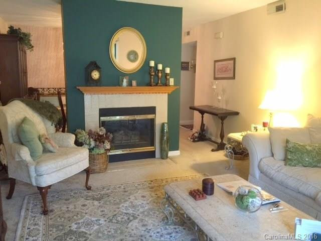 2103 Abbey Circle #U-3 - Photo 10