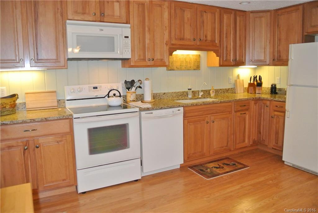 49 Lakeside Villas Court #05/056 - Photo 5
