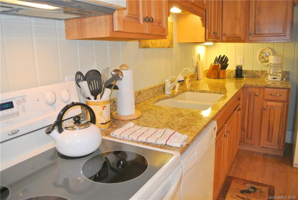 49 Lakeside Villas Court #05/056 - Photo 6