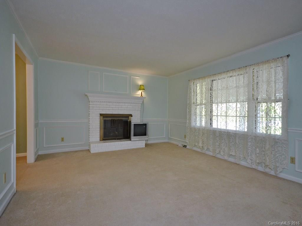 203 St Johns Street - Photo 2