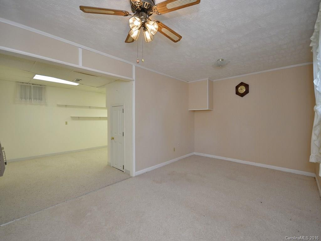 203 St Johns Street - Photo 12