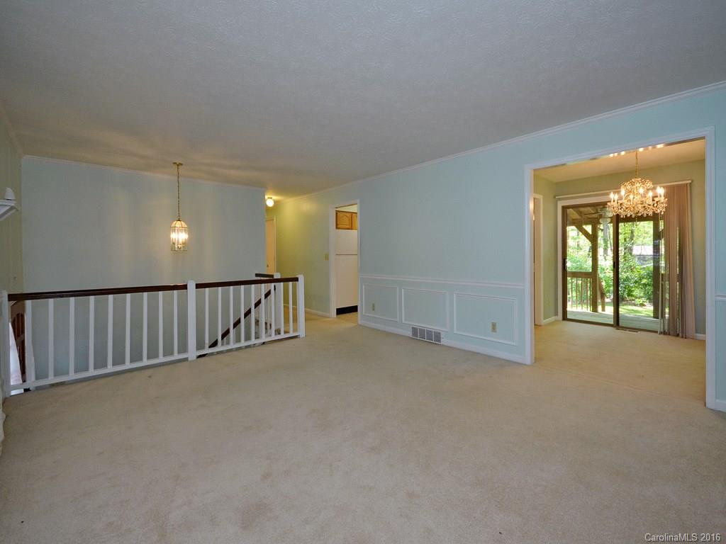 203 St Johns Street - Photo 3