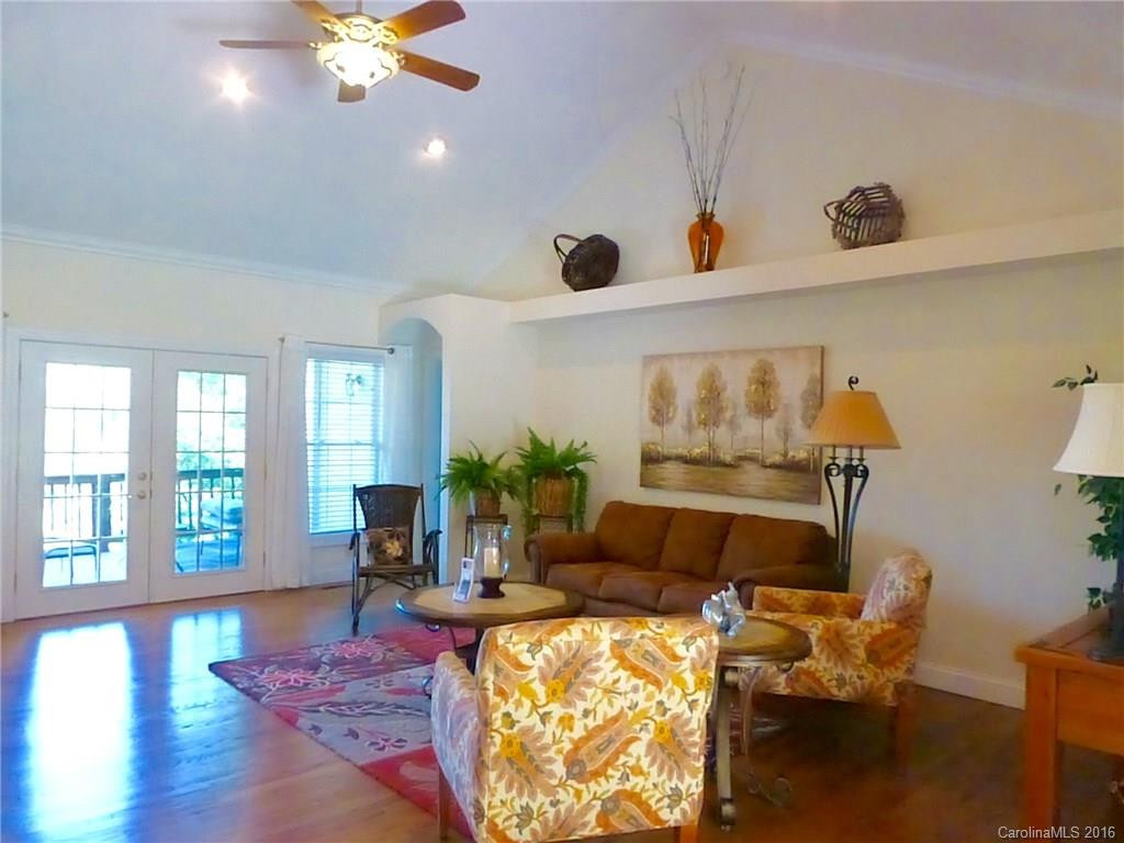 115 Flameleaf Lane - Photo 3
