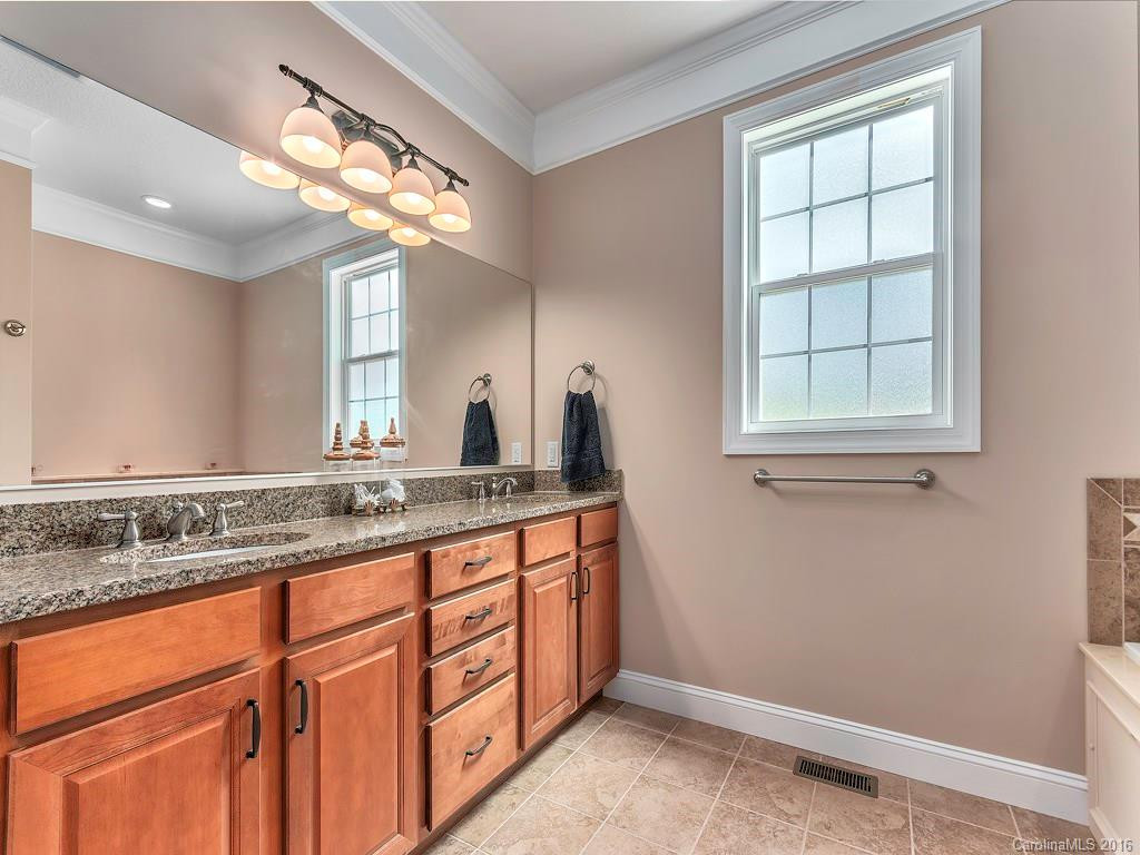 8 Perkins Court #36 - Photo 12