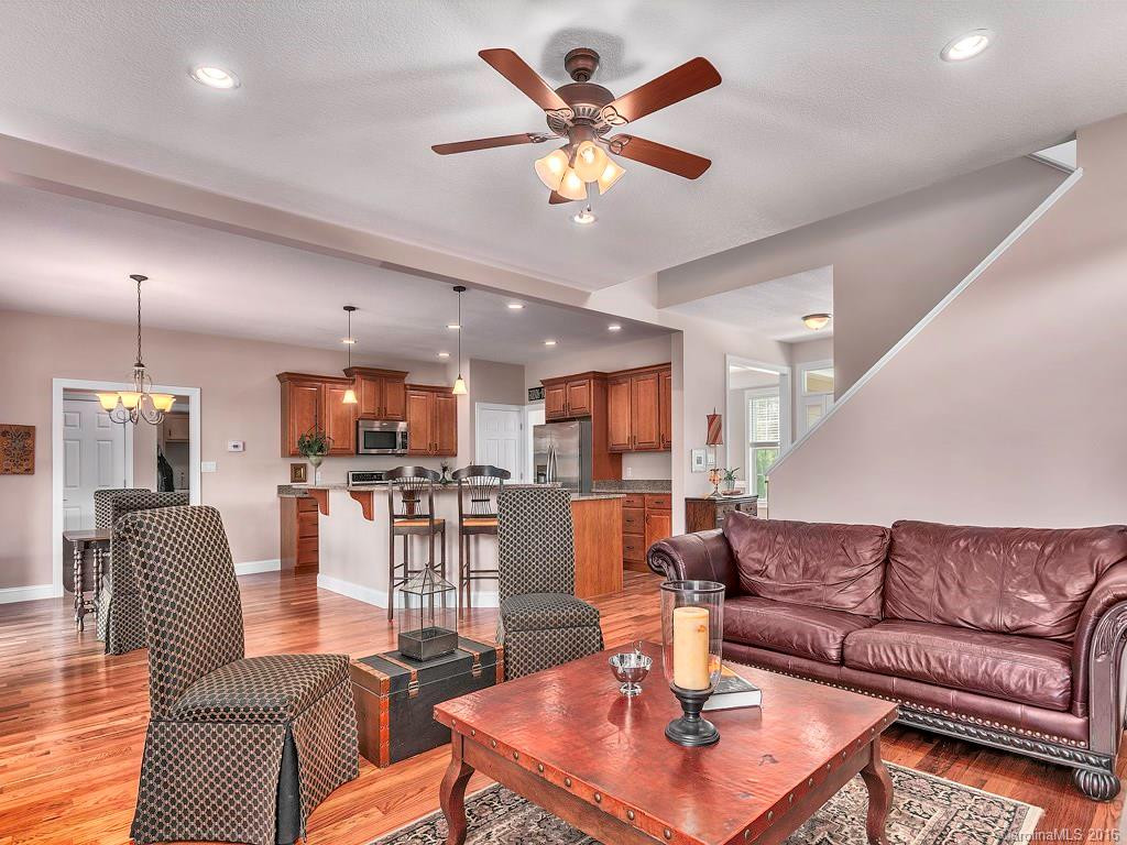 8 Perkins Court #36 - Photo 4