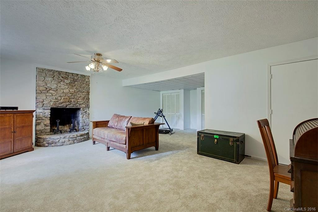 27 Brookcliff Drive #22 - Photo 14