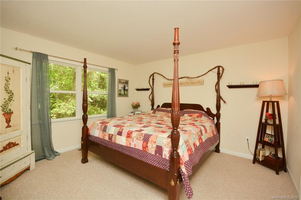 58 Woodcreek Circle - Photo 10