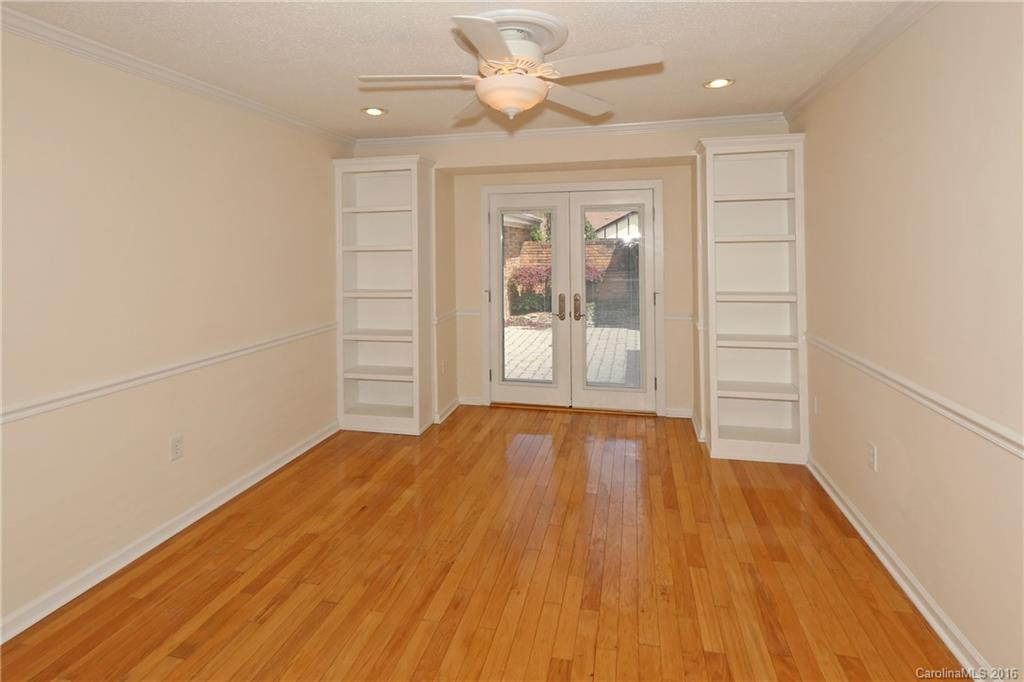 7 Bradford Circle #7 - Photo 11