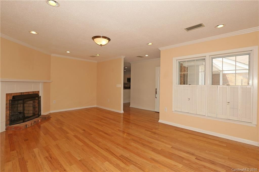7 Bradford Circle #7 - Photo 4