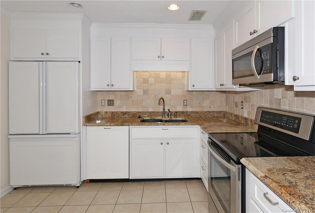 7 Bradford Circle #7 - Photo 9