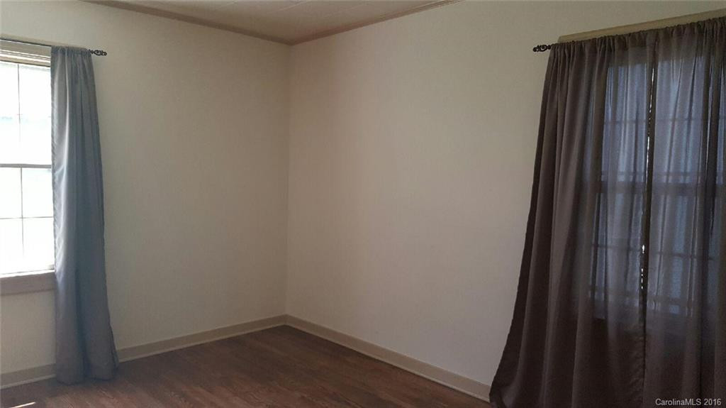 202 Hillside Drive - Photo 7