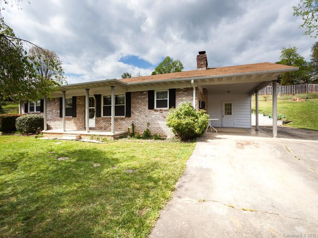 4 Hamburg Lane #9