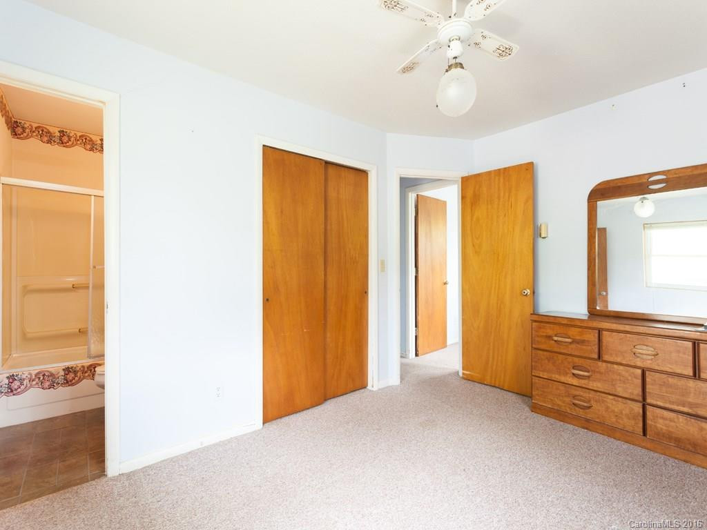 4 Hamburg Lane #9 - Photo 9