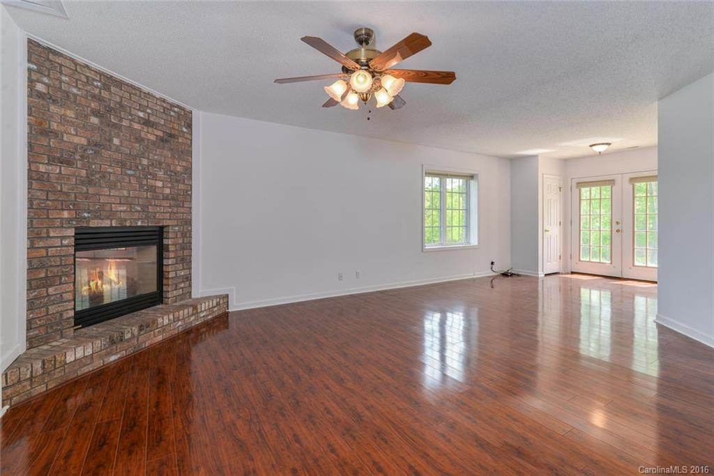 19 Shadow Brook Drive - Photo 12