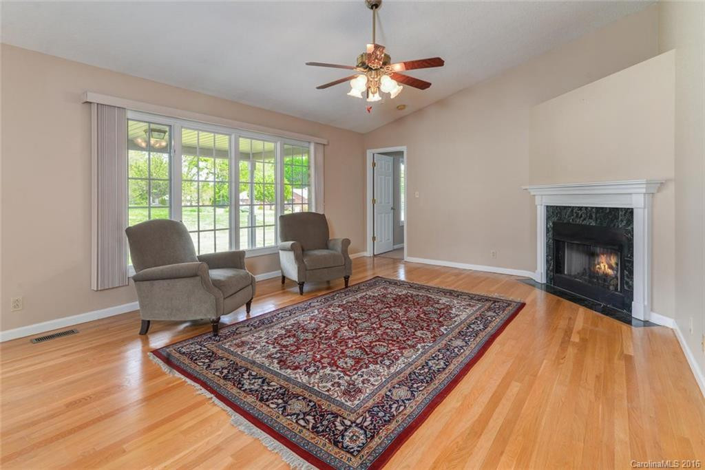 19 Shadow Brook Drive - Photo 5