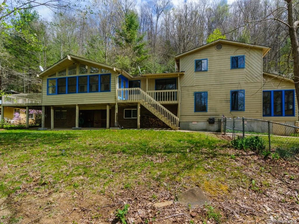 471 Blackberry Inn Road