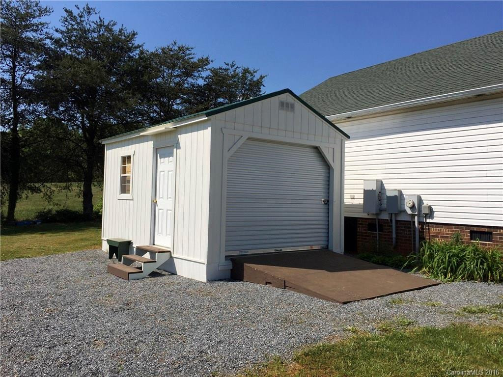 303 Walker Road - Photo 14