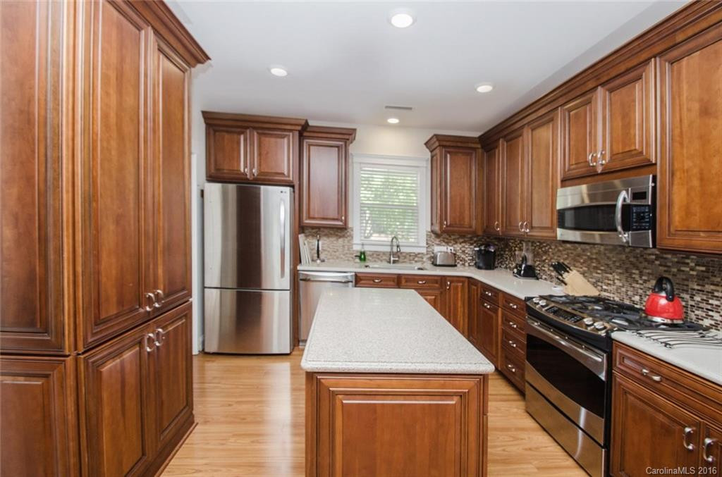 1406 Kenton Lane - Photo 5