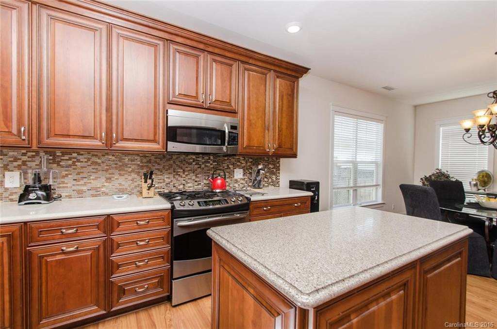 1406 Kenton Lane - Photo 6