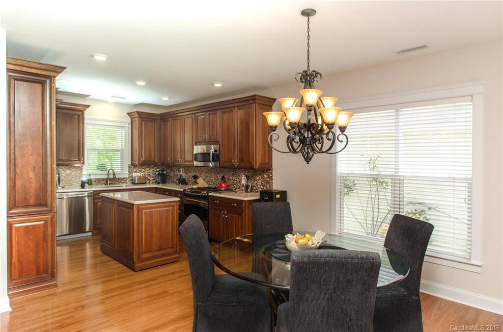 1406 Kenton Lane - Photo 7