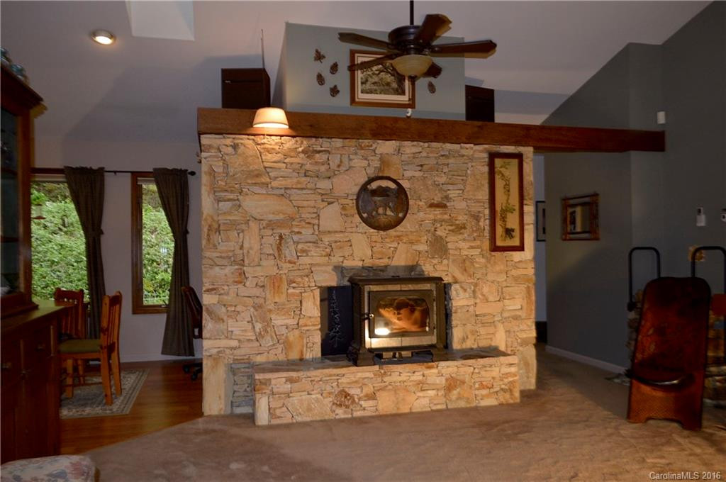 82 Moss Rock Road - Photo 14