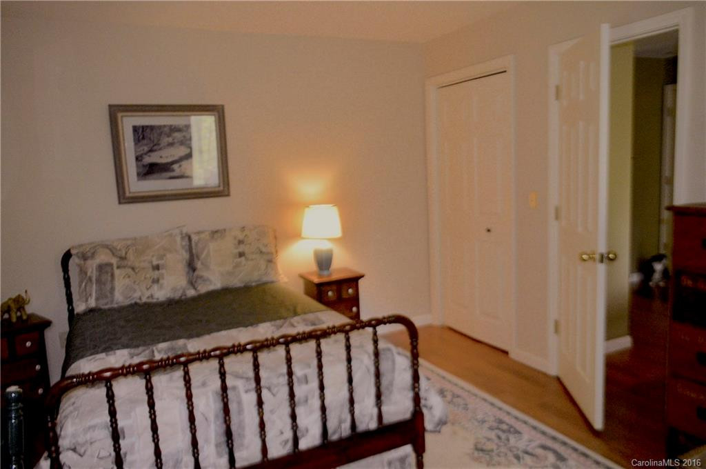 82 Moss Rock Road - Photo 19