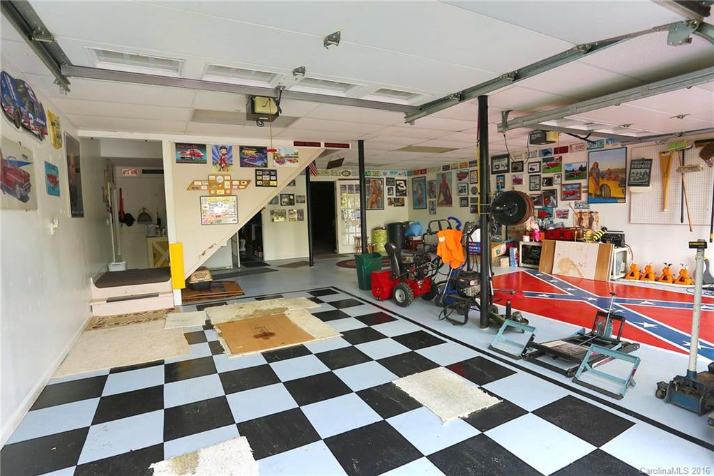 2957 Old Clear Creek Road - Photo 18
