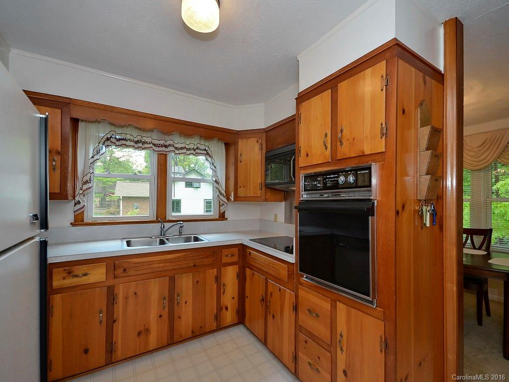 187 Oak Terrace - Photo 4