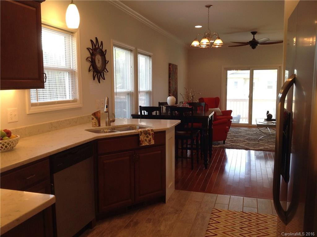 66 Indiana Avenue - Photo 5