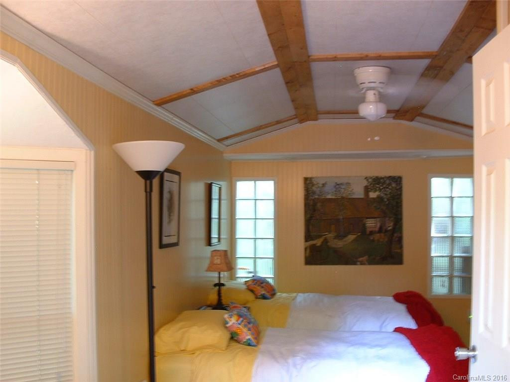 595 Forest Drive - Photo 15