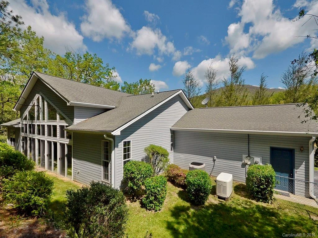 216 Green Mountain Road