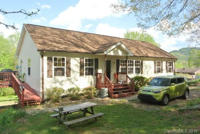 11 Avondale Circle
