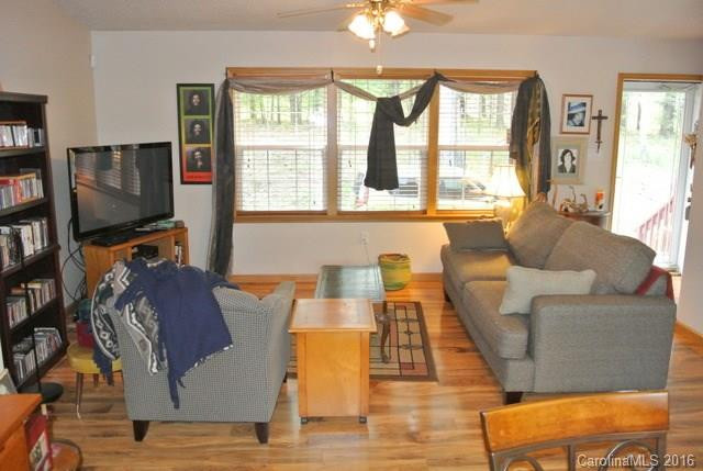 11 Avondale Circle - Photo 2