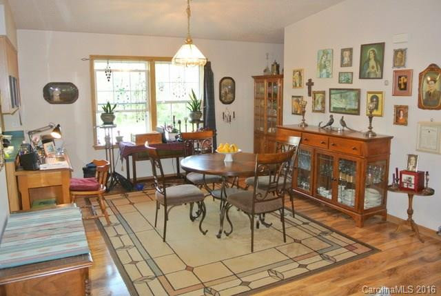 11 Avondale Circle - Photo 6