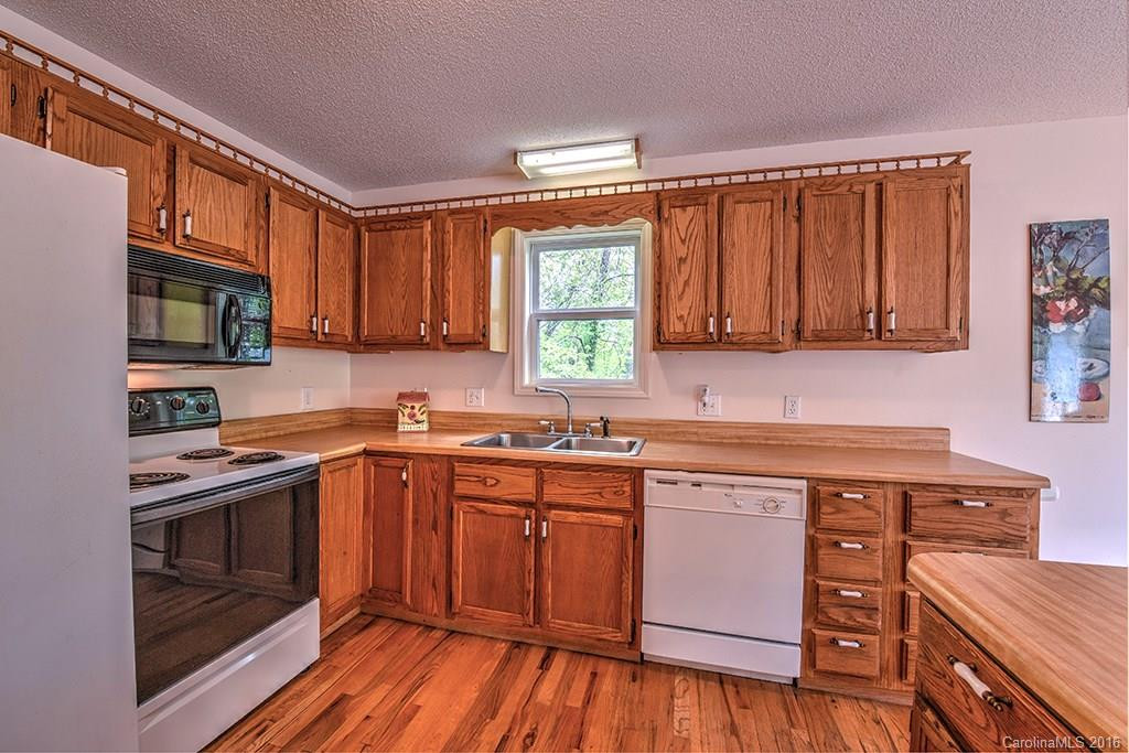 72 Sarah Court #36 - Photo 8