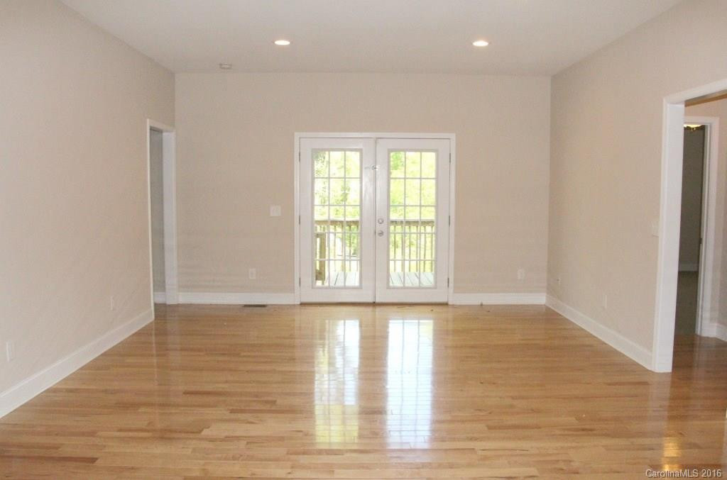 302 Tate Street - Photo 4