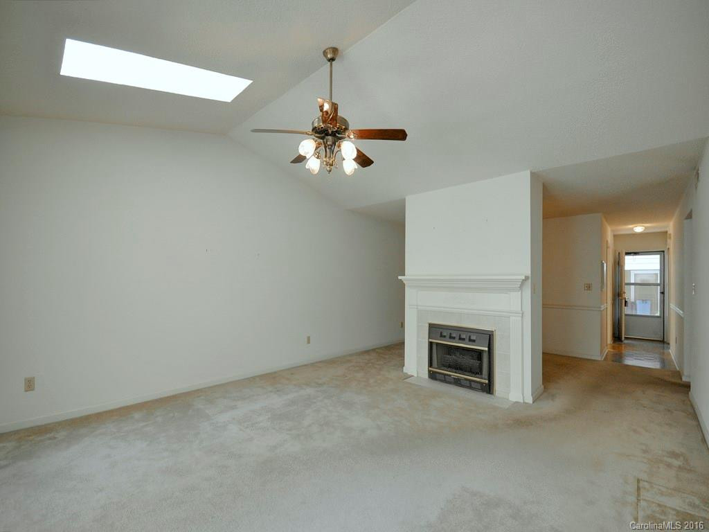 702 Woodlea Court #702 - Photo 3