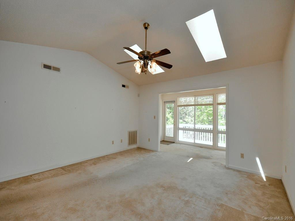 702 Woodlea Court #702 - Photo 6
