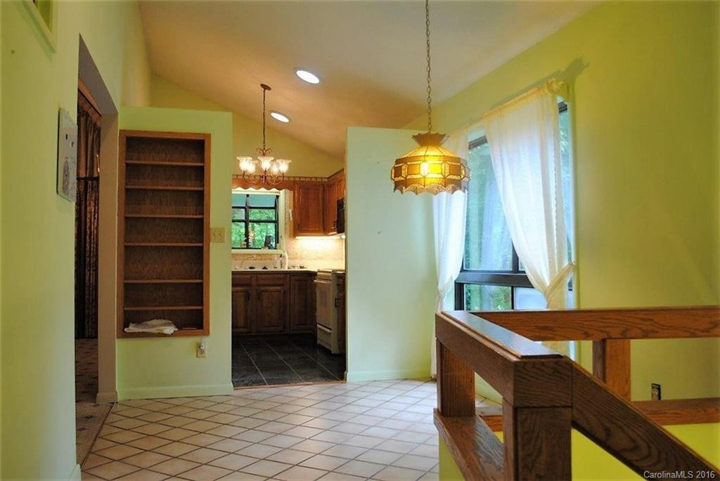 108 Robin Circle - Photo 2