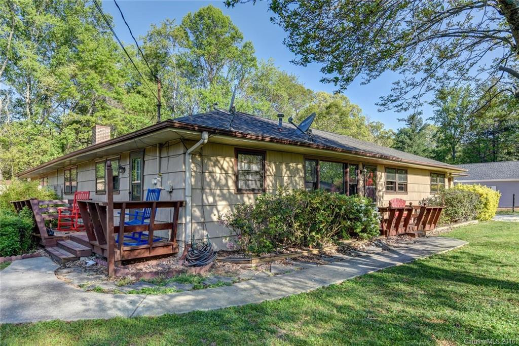 17 Dogwood Terrace - Photo 2