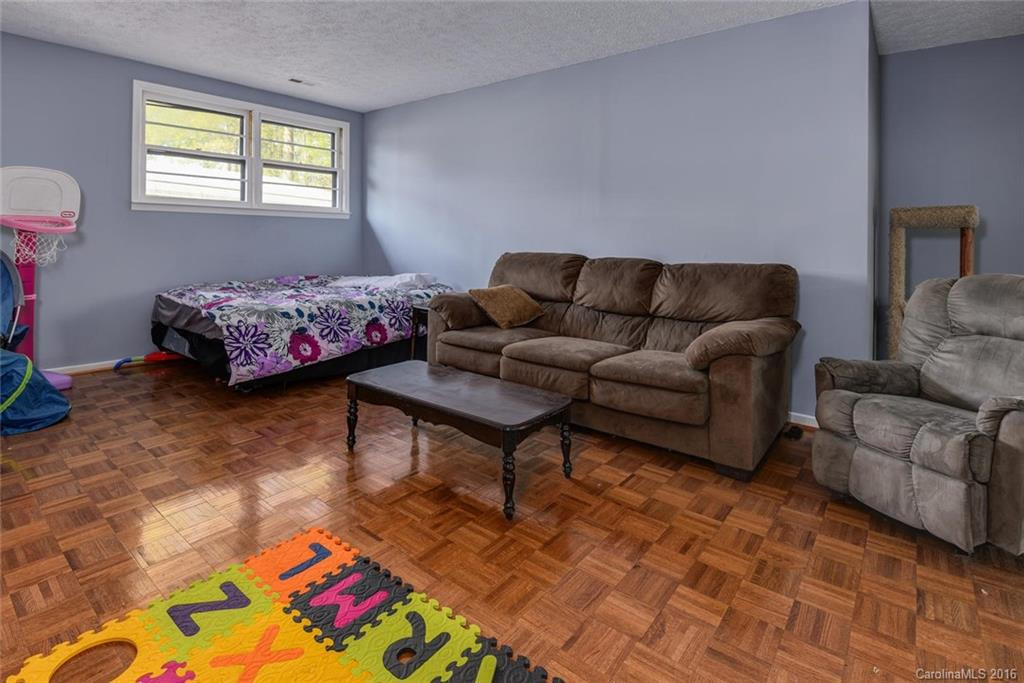 17 Dogwood Terrace - Photo 17