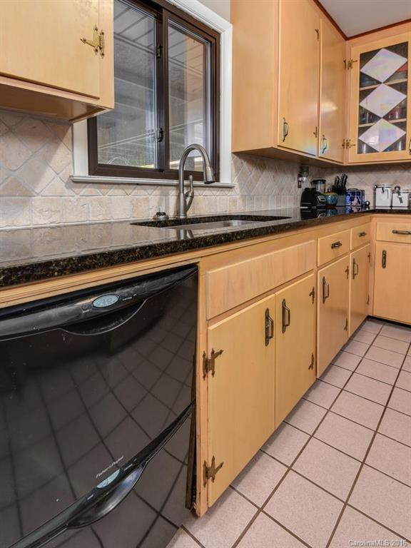 17 Dogwood Terrace - Photo 9