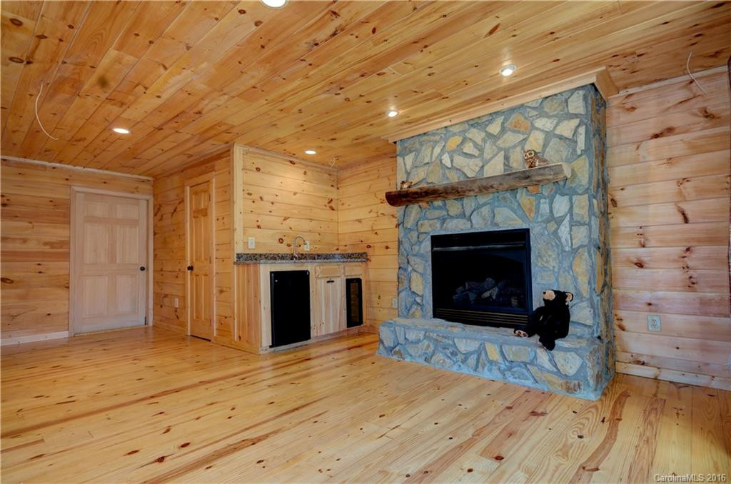 153 Tall Oaks Drive - Photo 17